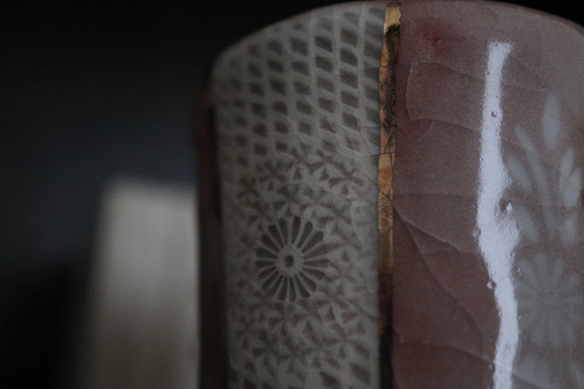 Japanese Kyo ware Kiyomizu ware pottery Shino inka Tea coffee cup handmade in Kyoto  (with paulownia wood box and handwritten calligraphy)