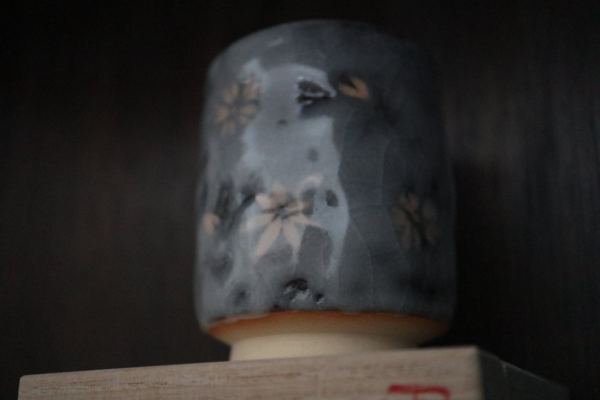 Japanese Kyo ware Kiyomizu ware pottery 春秋」 Shino glaze Tea coffee cup handmade in Kyoto  (with paulownia wood box and handwritten calligraphy)