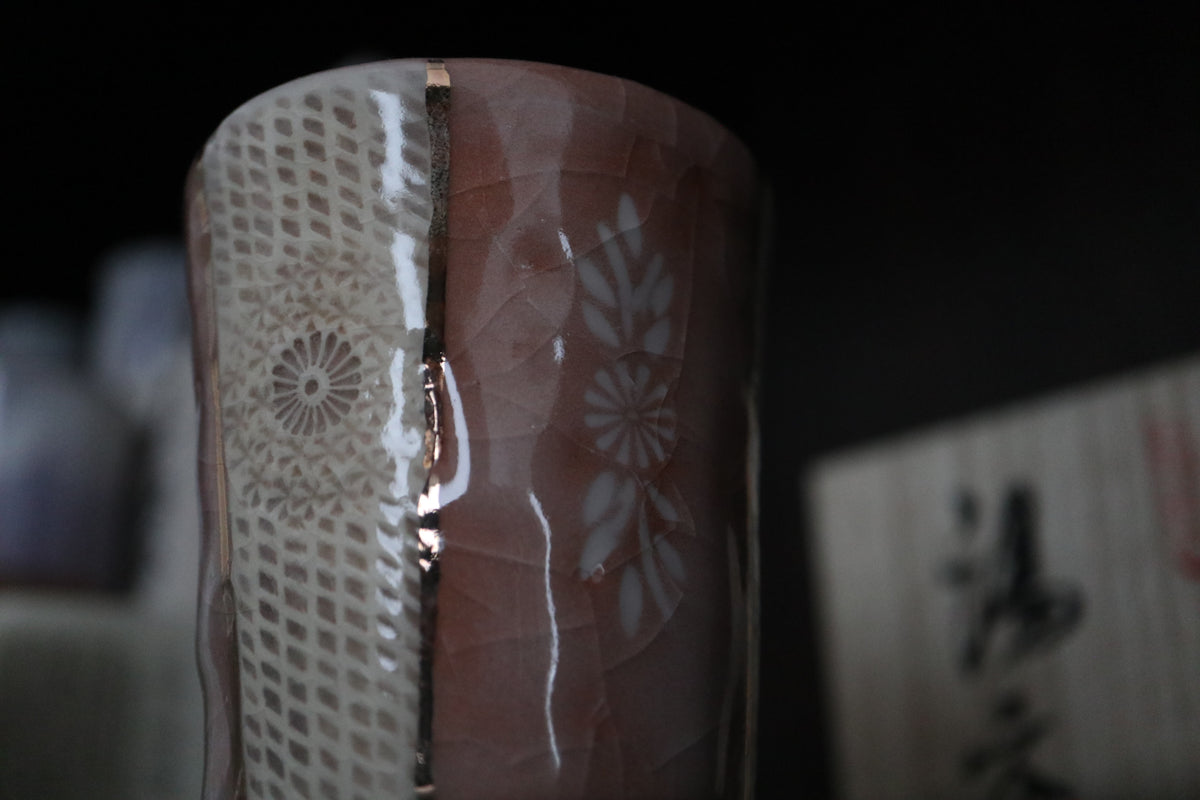 Japanese Kyo ware Kiyomizu ware pottery Shino inka Tea coffee cup handmade in Kyoto  (with paulownia wood box and handwritten calligraphy)