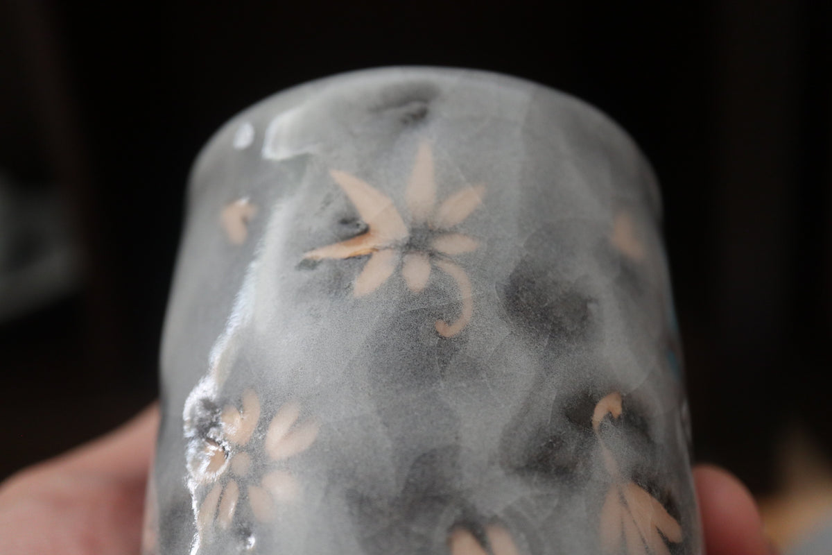 Japanese Kyo ware Kiyomizu ware pottery 春秋」 Shino glaze Tea coffee cup handmade in Kyoto  (with paulownia wood box and handwritten calligraphy)