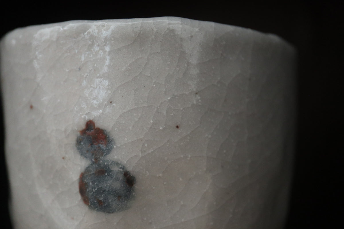 Japanese shino ware white Shino glaze Tea coffee cup auspicious 6 Gourds pattern(come with handmade paulownia wood box and handwriting calligraphy