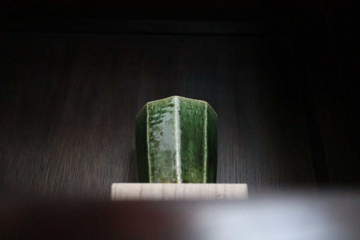 Kyoware Green Oribe glaze mentori carving Tea coffee cup handmade in  Kyoto  (with paulownia wood box and handwritten calligraphy )
